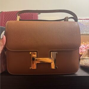 Elegant Brown Leather Handbag